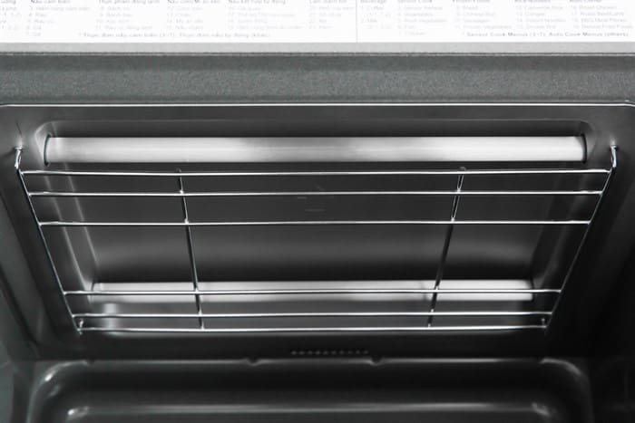 Lò vi sóng Panasonic NN-GT65JBYUE